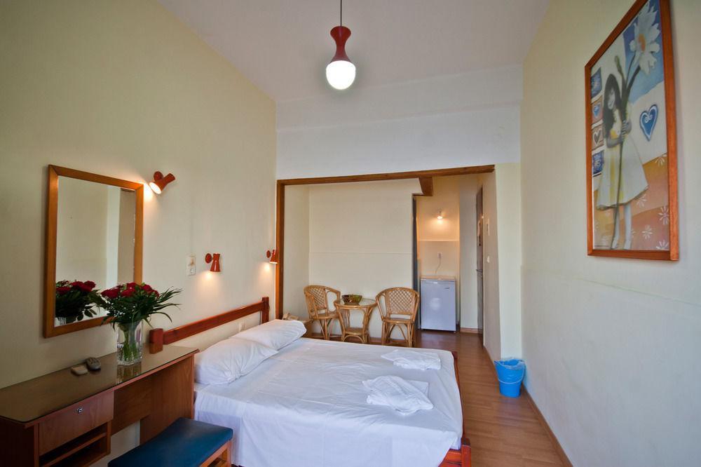 Lucia Hotel La Canea Exterior foto